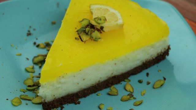 كيفية تجهيز حلي الليمون بالكريمة