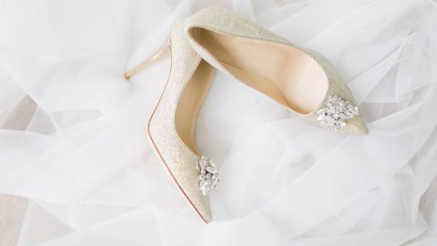 أجمل موديلات أحذية عروس باللون الأبيض