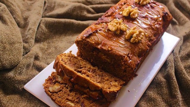 خطوات إعداد كيك التمر
