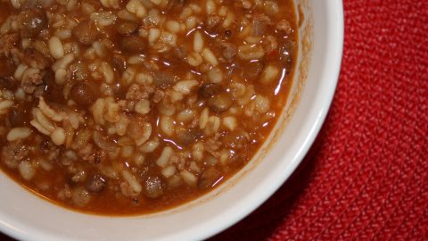 خطوات تجهيز شوربة البرغل باللحم