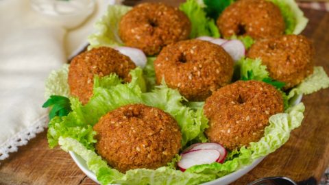 خطوات تجهيز فلافل بالفول
