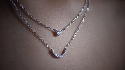 بالصور: سلاسل من الذهب الأبيض من توقيع أفضل الماركات العالمية