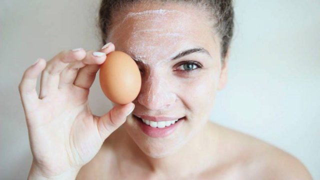أقنعة بياض البيض للعناية بجمال بشرتك