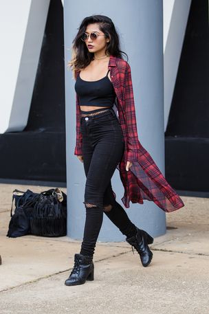 الجينز الممزق