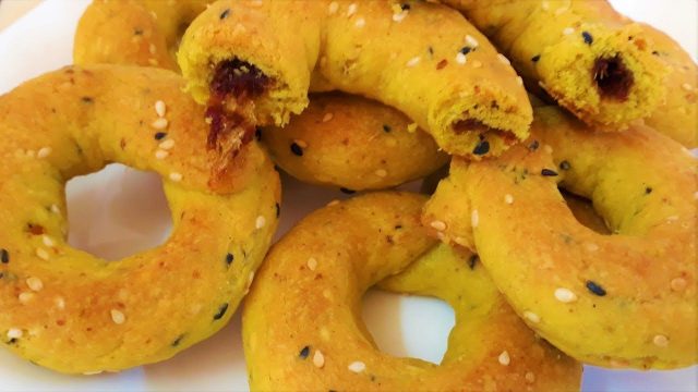 خطوات تجهيز كعك العيد باليانسون والتمر