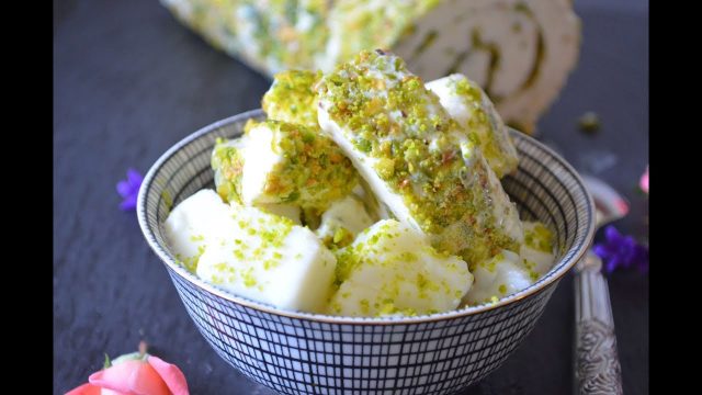 خطوات تجهيز البوضة العربية بالفستق