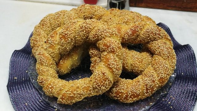 خطوات تجهيز خبز السميط التركي