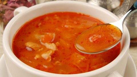 خطوات إعداد الشوربة الحارقة للرجيم
