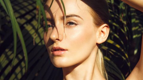 خطوات تطبيق المكياج عندما يكون الجو ساخن