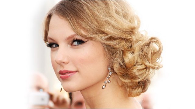 بالصور: تسريحات شعر جميلة للسهرات والحفلات من وحي النجمات