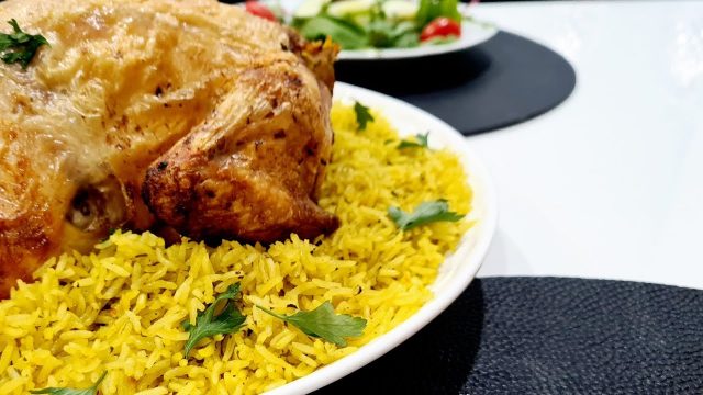 كيفية إعداد أرز بالزعفران والدجاج