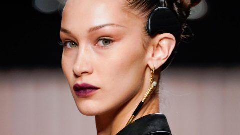 تعرفي إلى هذه الحيلة باستخدام المكياج لرفع عينيك بدون تدخل جراحي