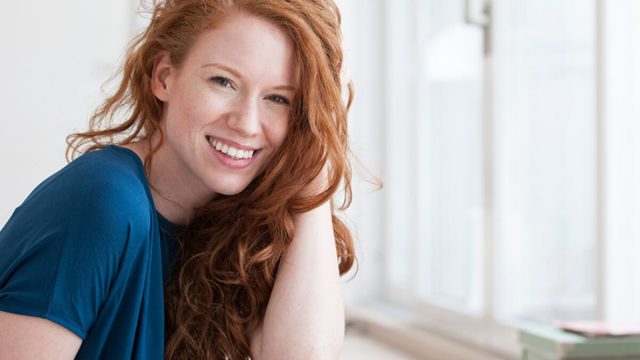 اكتشفي معنا هذه الحيلة الفعالة لتجعيد الشعر