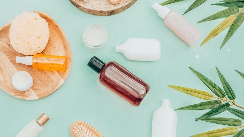 اصنعي بنفسك مزيل مكياج طبيعي في المنزل