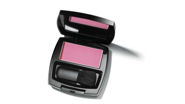 استلهمي مكياجك لحفلة رأس السنة من إطلالات النجوم