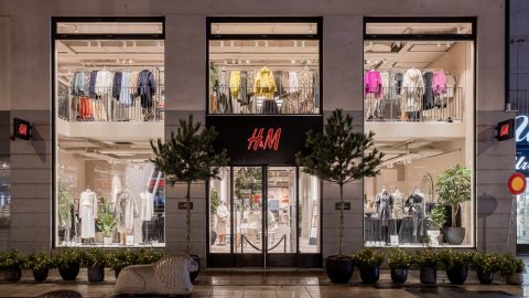 H&M ستطلق أول مجموعة نباتية 100٪ من الملابس والأزياء الراقية