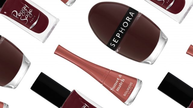 إليك الاتجاهات الرائجة لطلاء الأظافر لخريف وشتاء 2022