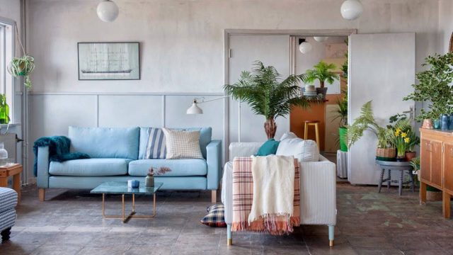 بالصور… إليك هذه الأفكار لتغيير ديكور غرفة المعيشة