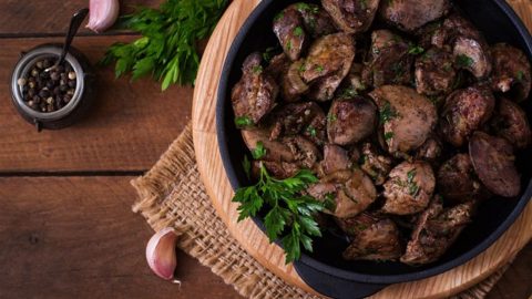خطوات إعداد كبدة الدجاج على طريقة الكيتو
