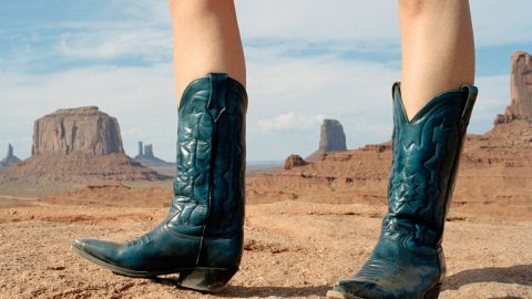 5 موديلات من الأحذية عليك اقتنائها هذا الشتاء