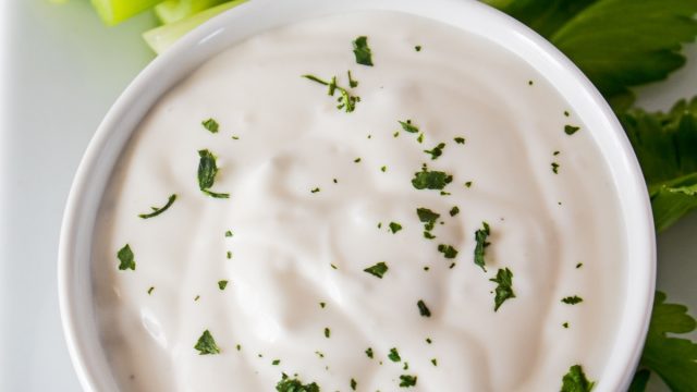 طريق تجهيز صوص الجبن الأزرق