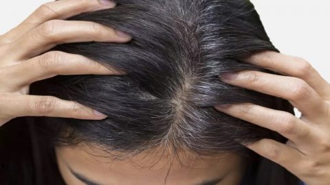 5 زيوت أساسية لمحاربة ظهور الشعر الأبيض