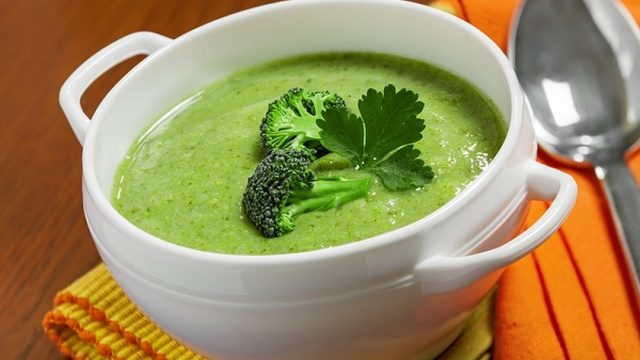 كيفية تجهيز شوربة البروكلي بالشوفان