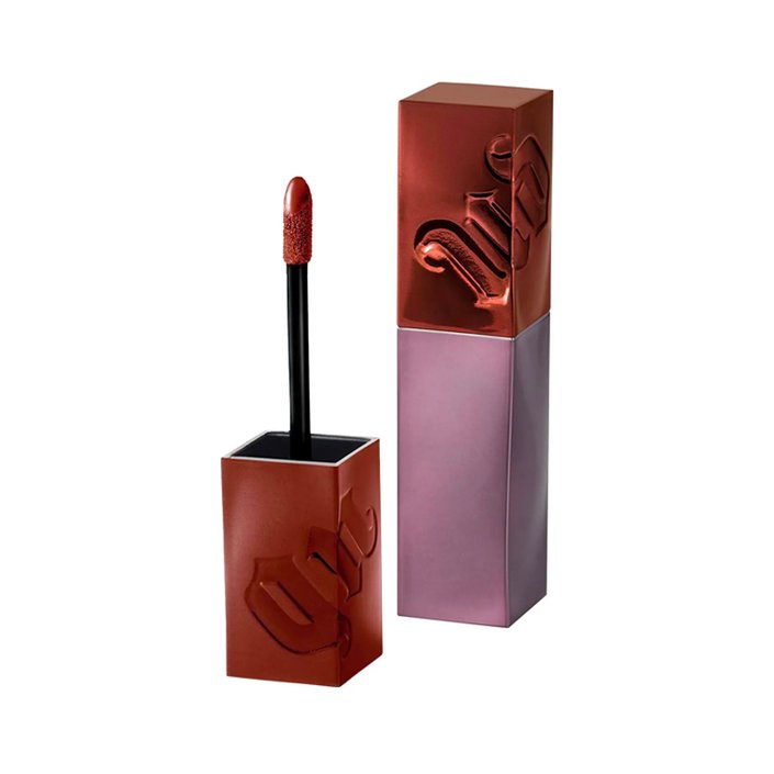 10 درجات من أحمر الشفاه النيود